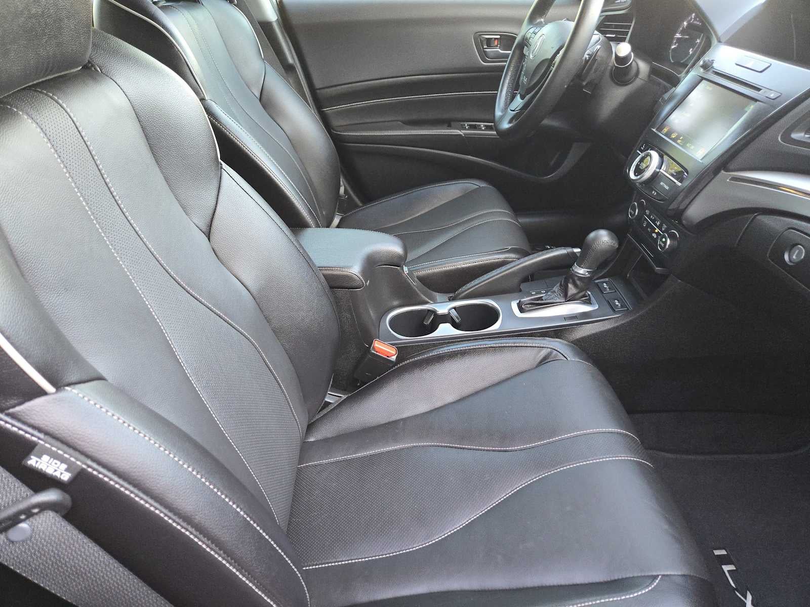 2019 Acura ILX w/Premium Pkg