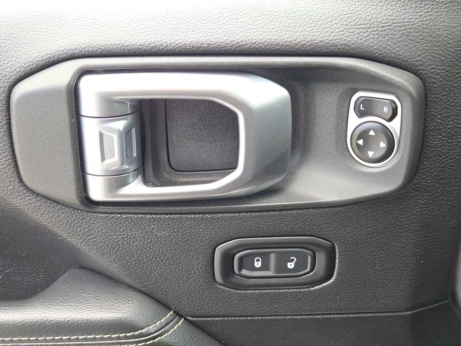 2020 Jeep Wrangler Unlimited Sahara 4x4