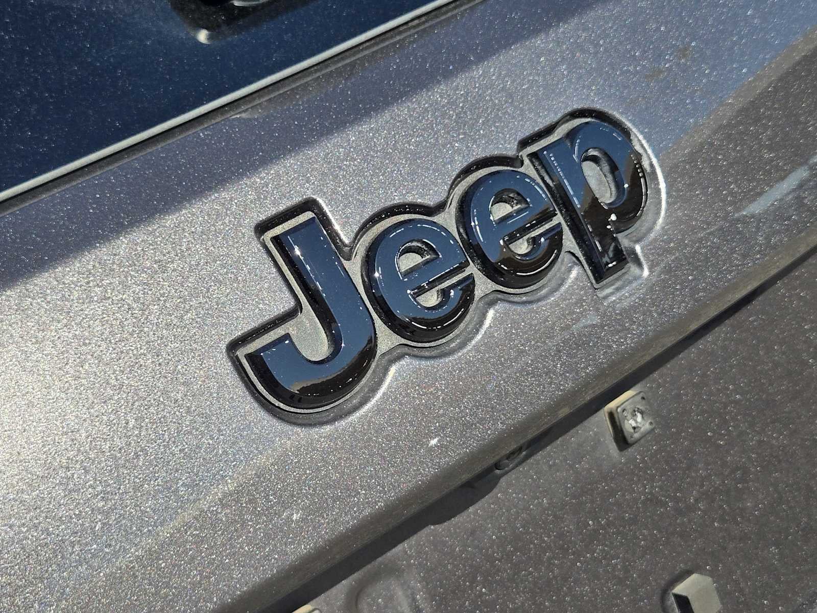 2021 Jeep Grand Cherokee Laredo X 4x4