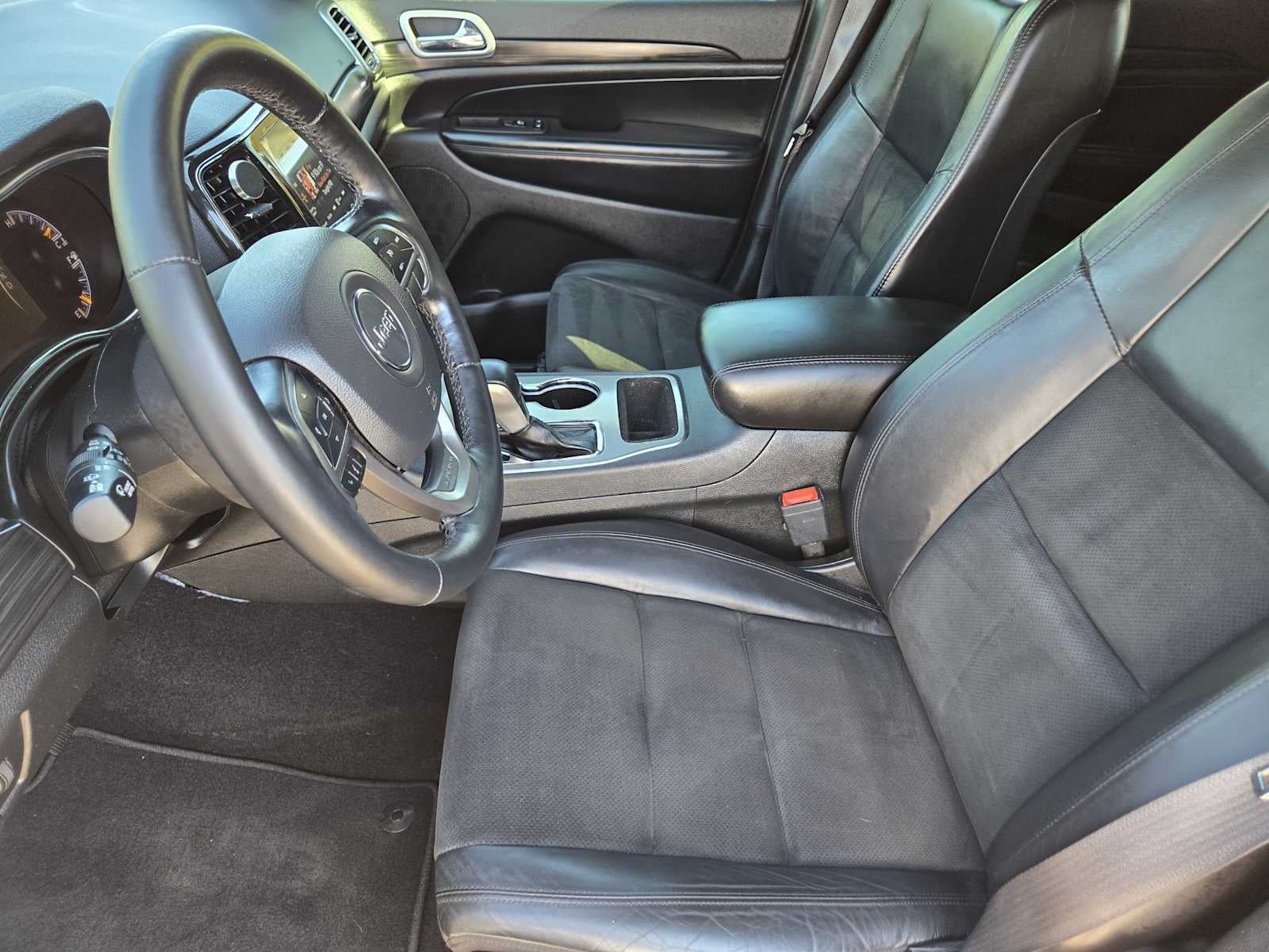 2021 Jeep Grand Cherokee Laredo X 4x4
