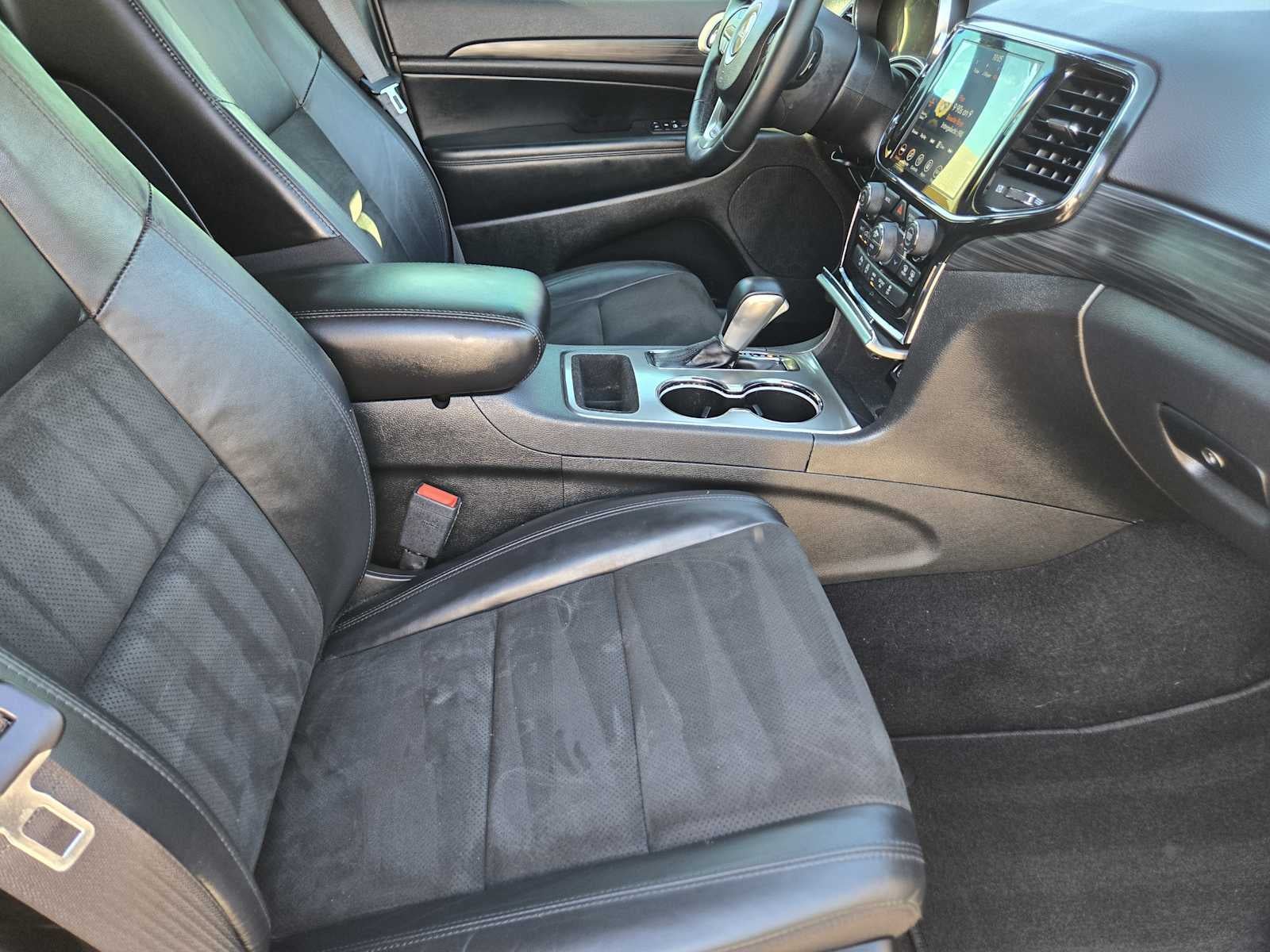 2021 Jeep Grand Cherokee Laredo X 4x4