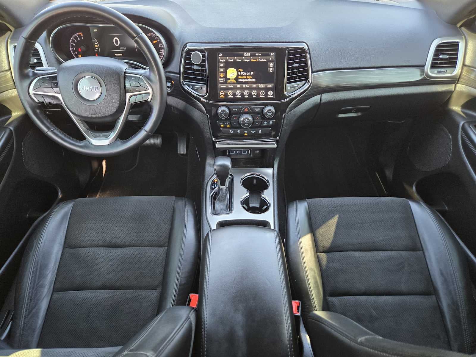 2021 Jeep Grand Cherokee Laredo X 4x4