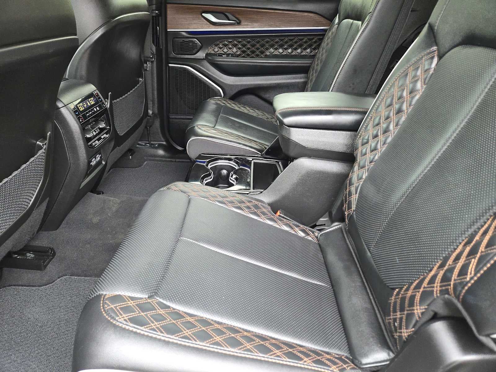 2023 Jeep Grand Cherokee L Summit 4x4