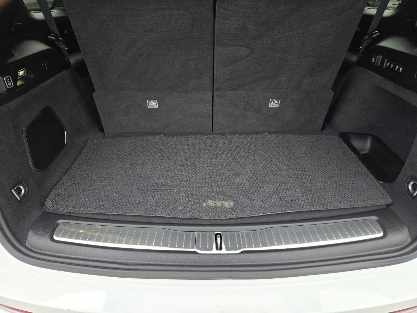 2023 Jeep Grand Cherokee L Summit 4x4