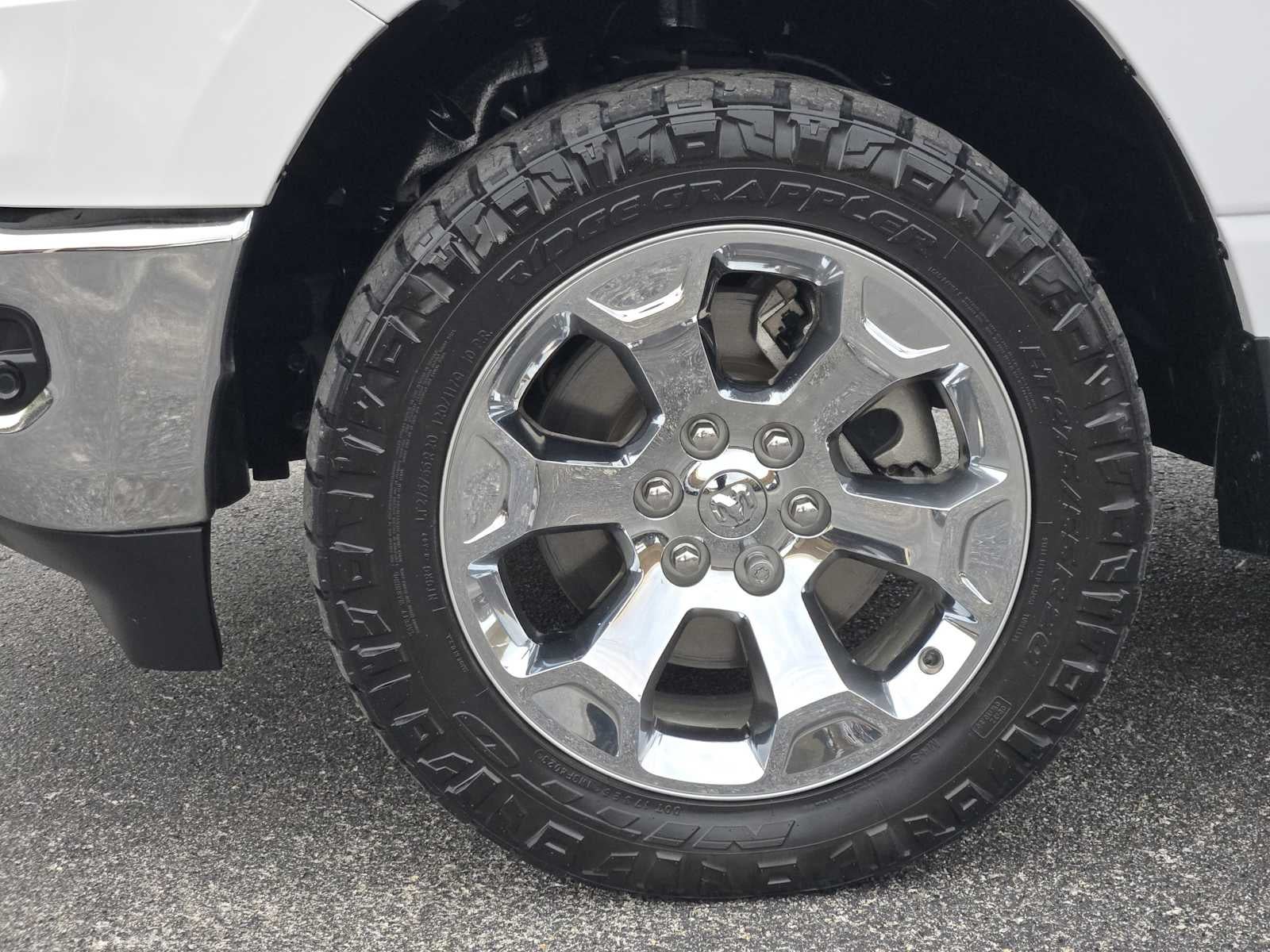 2022 RAM 1500 Lone Star Crew Cab 4x4 5'7" Box