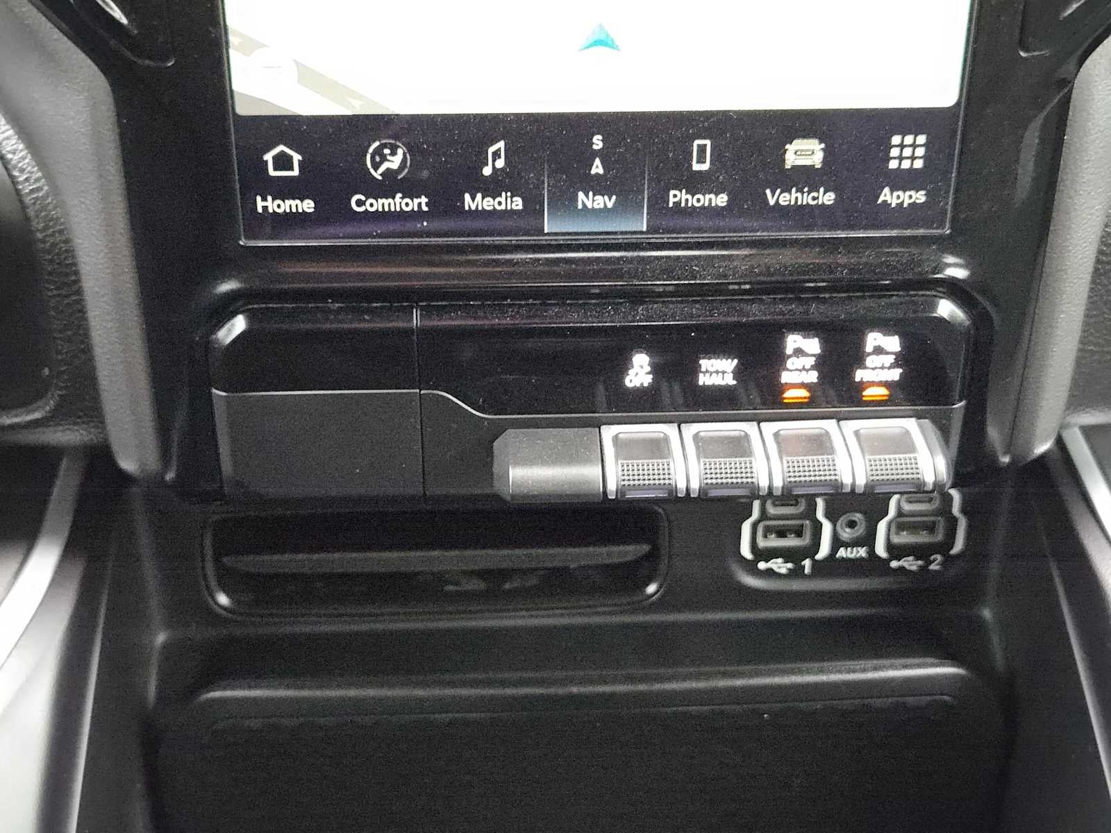 2022 RAM 1500 Lone Star Crew Cab 4x4 5'7" Box