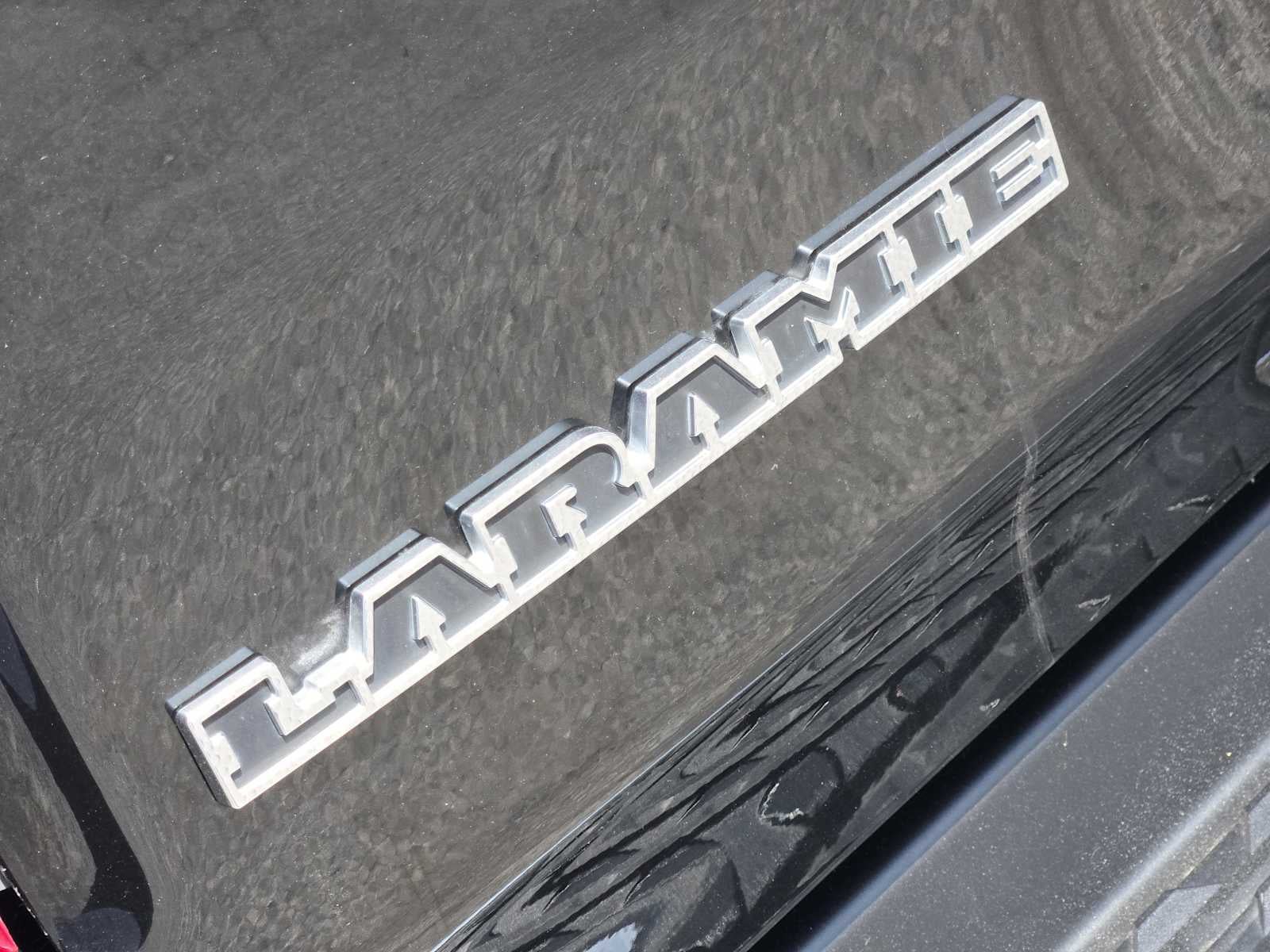 2021 RAM 1500 Laramie Crew Cab 4x4 5'7" Box