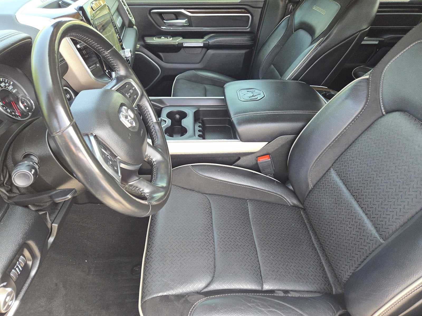 2021 RAM 1500 Laramie Crew Cab 4x4 5'7" Box