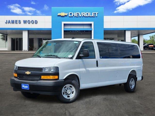 2026 Chevrolet Express 3500 LS Extended's photo
