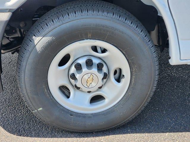 2026 Chevrolet Express Passenger LS