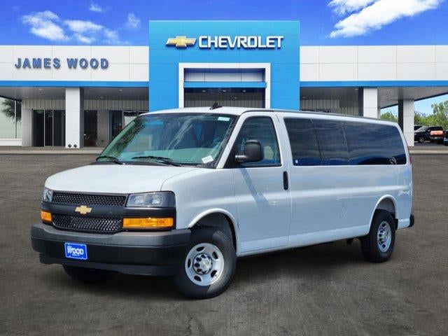 2026 Chevrolet Express 3500 LS Extended's photo