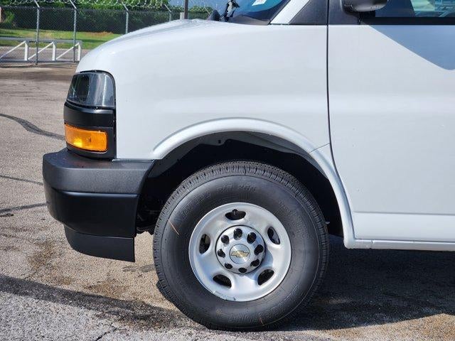 2026 Chevrolet Express Passenger LS