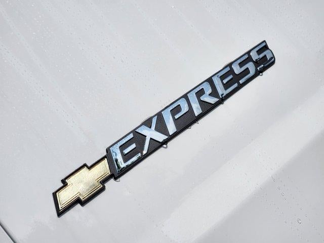 2026 Chevrolet Express Passenger LS