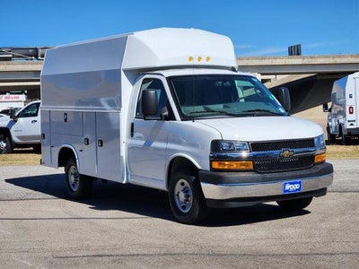 2025 Chevrolet Express Cutaway 3500 1WT
