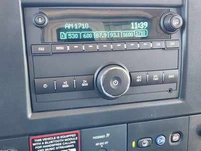 2025 Chevrolet Express Cutaway 3500 1WT