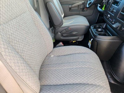 2025 Chevrolet Express Cutaway 3500 1WT