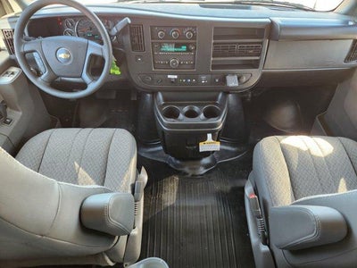 2025 Chevrolet Express Cutaway 3500 1WT