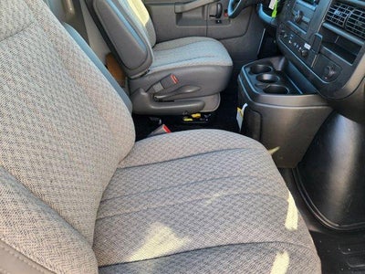 2025 Chevrolet Express Cutaway 3500 1WT