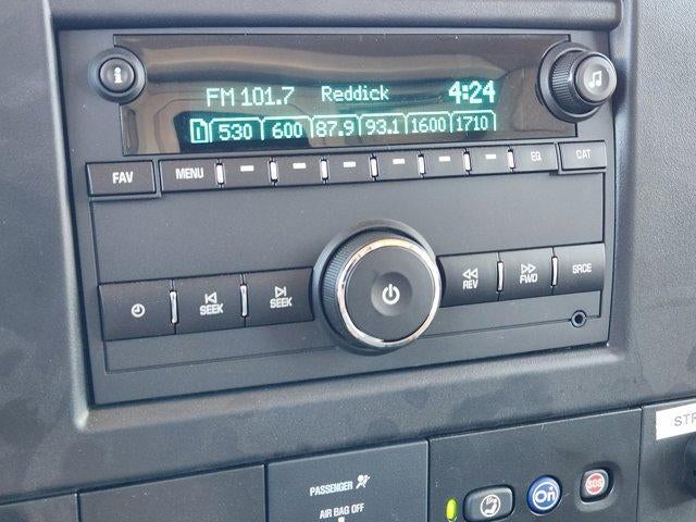 2025 Chevrolet Express Cutaway 3500 1WT