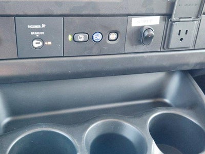 2025 Chevrolet Express Cutaway 3500 1WT