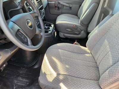 2025 Chevrolet Express Cutaway 3500 1WT