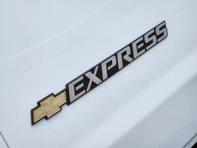 2025 Chevrolet Express Cargo 2500 WT