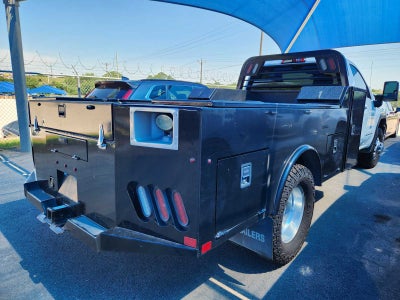2024 GMC Sierra 3500 HD Chassis Cab Pro