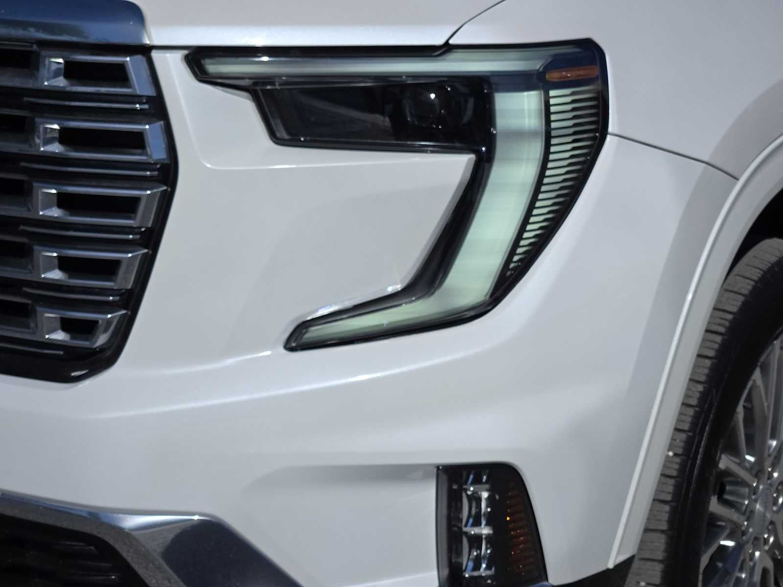 2024 GMC Acadia Denali