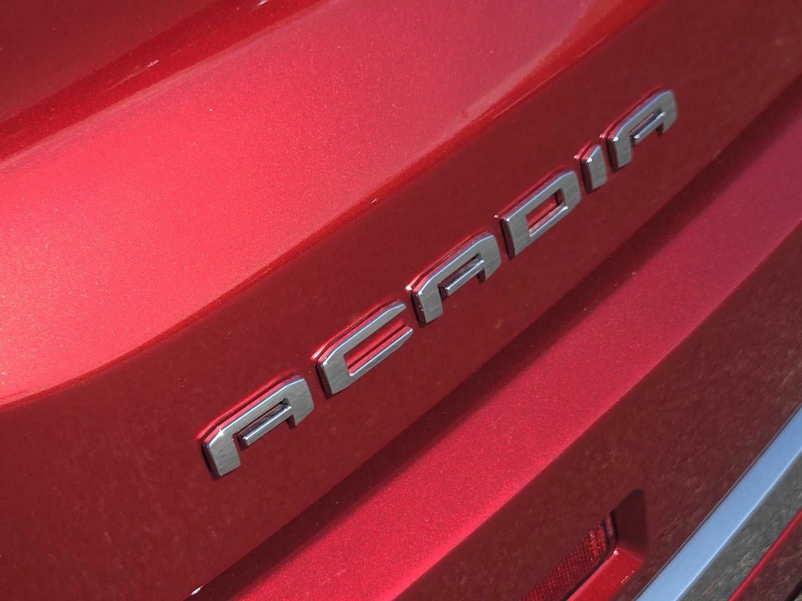 2023 GMC Acadia Denali