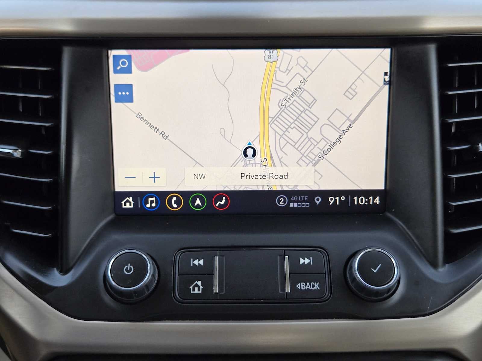 2023 GMC Acadia Denali