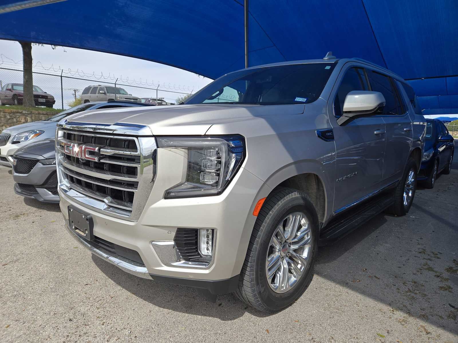 2021 GMC Yukon SLT