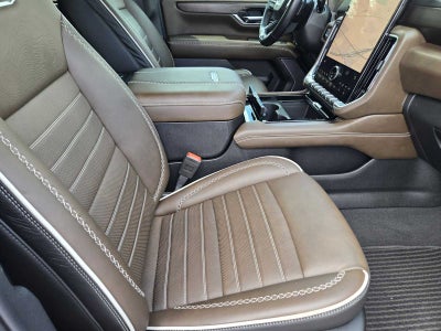 2025 GMC Yukon Denali Ultimate