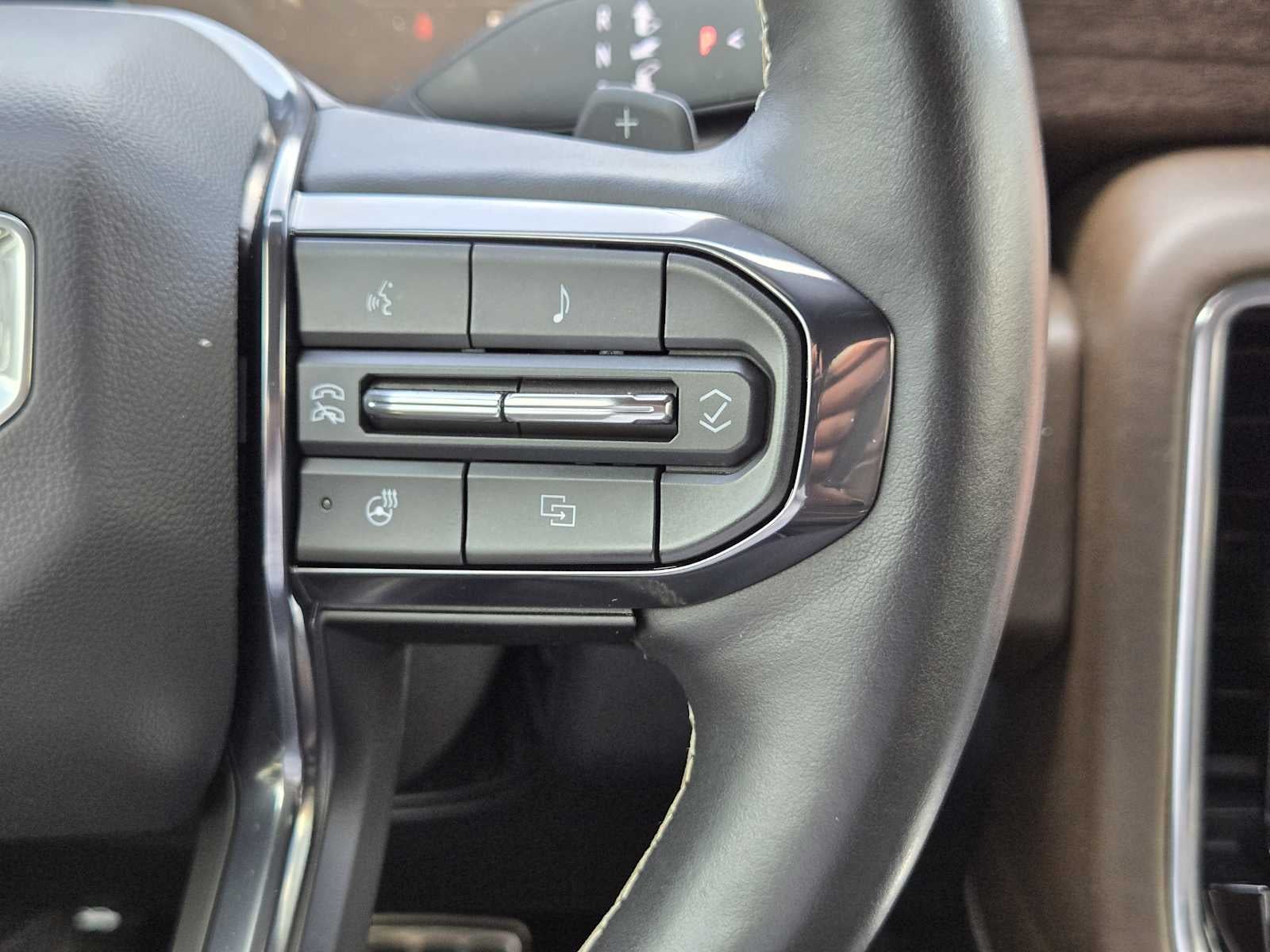 2025 GMC Yukon Denali Ultimate