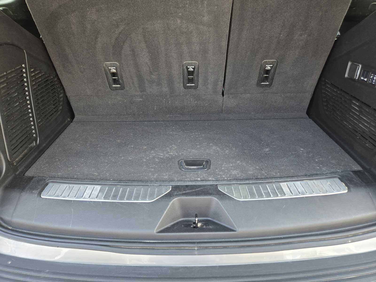 2025 GMC Yukon Denali Ultimate