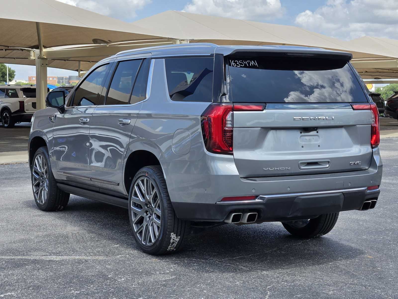 2025 GMC Yukon Denali Ultimate