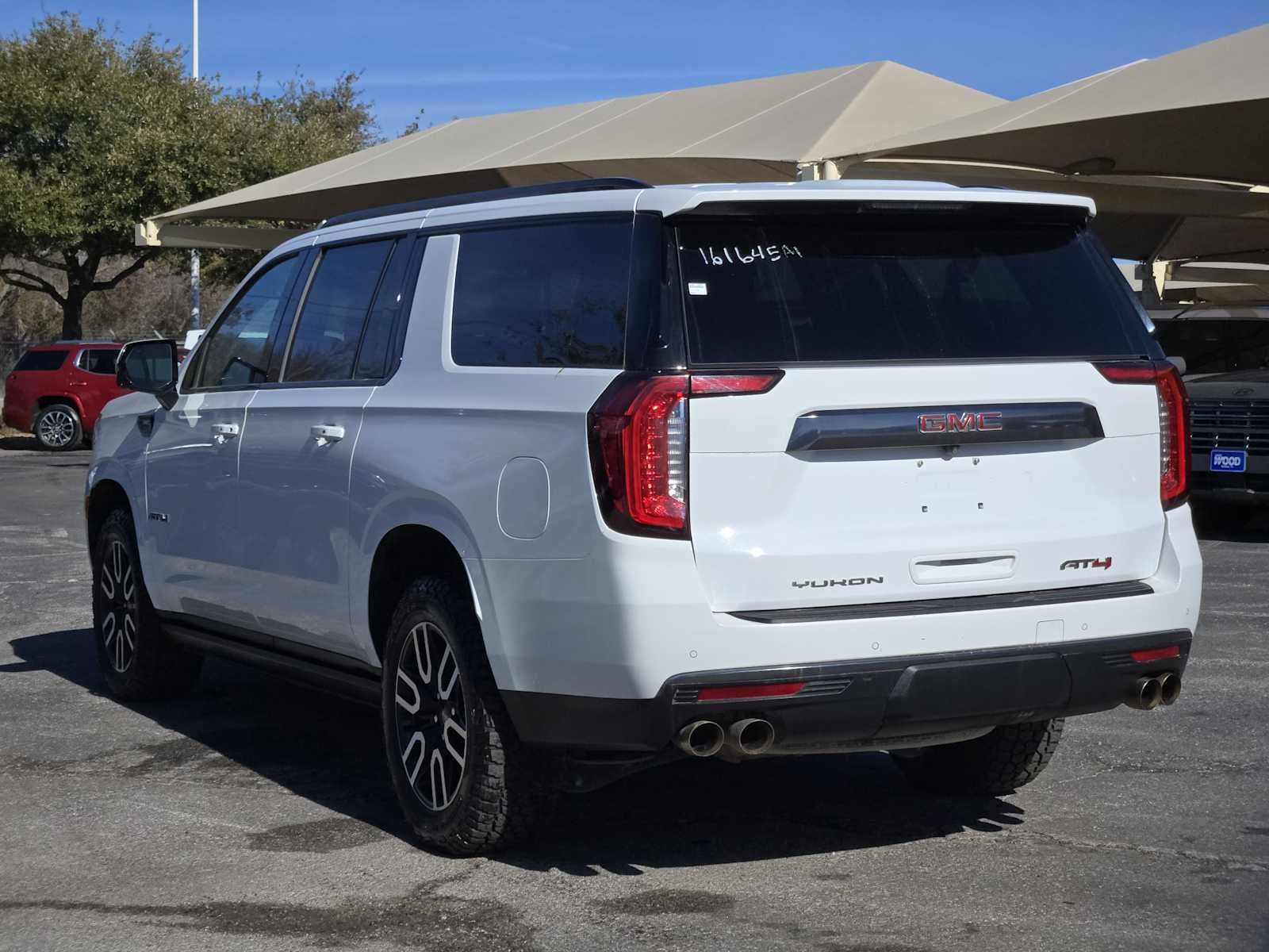 2023 GMC Yukon XL AT4