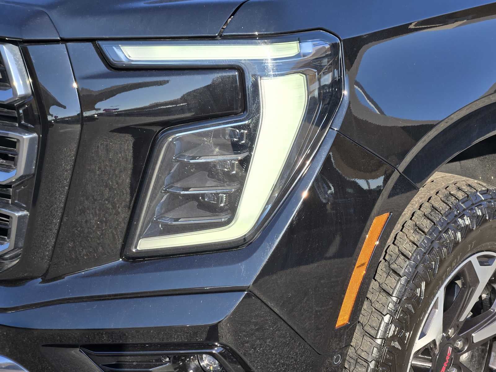 2025 GMC Yukon XL AT4