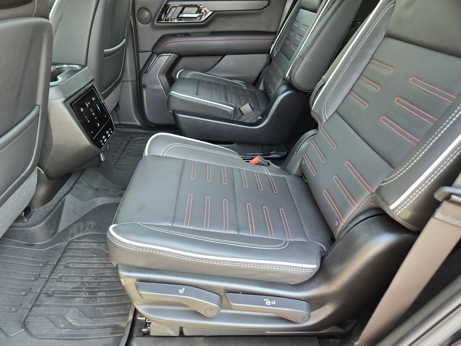 2025 GMC Yukon AT4 Ultimate