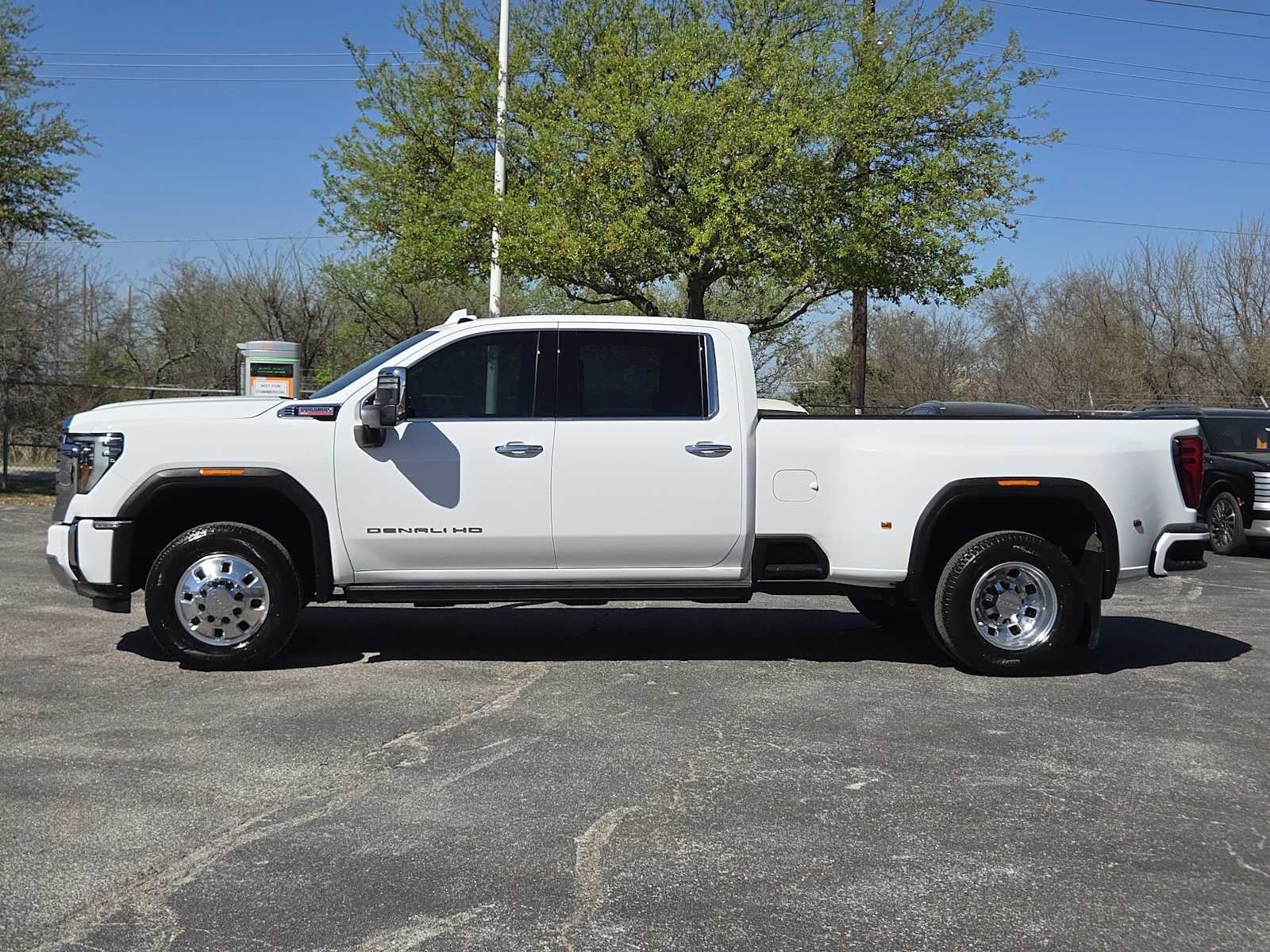 2025 GMC Sierra 3500 HD Denali DRW