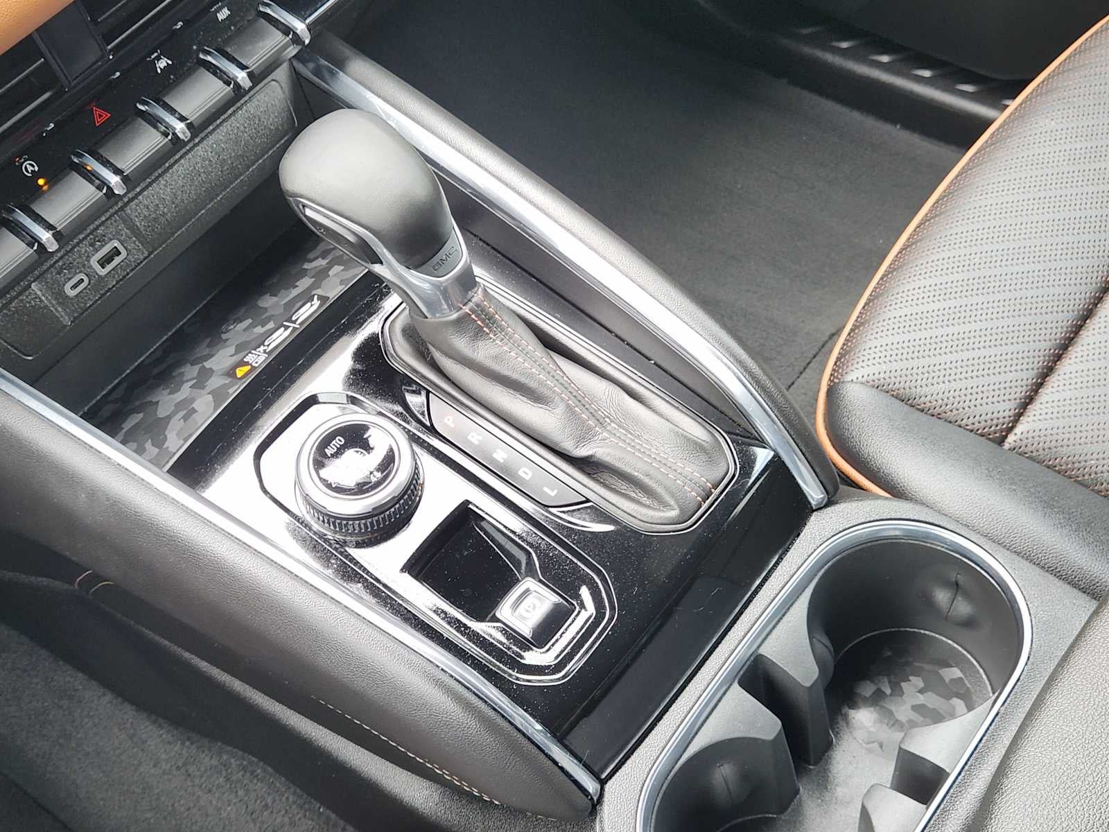 2023 GMC Canyon 4WD AT4