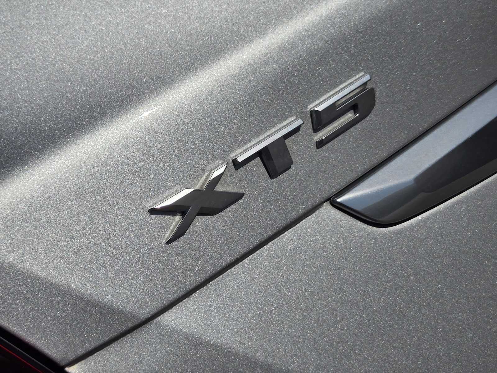 2020 Cadillac XT5 Premium Luxury AWD