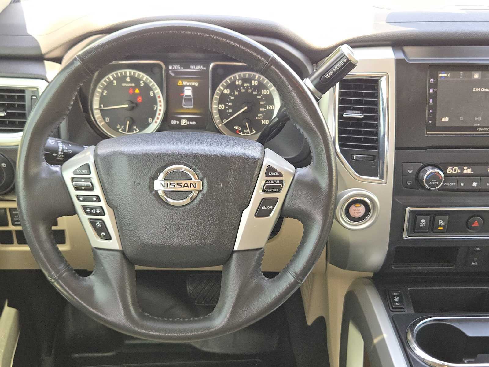 2018 Nissan TITAN SV