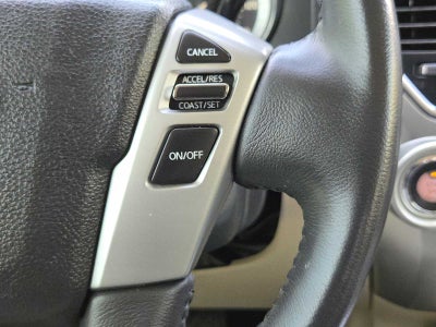 2018 Nissan TITAN SV