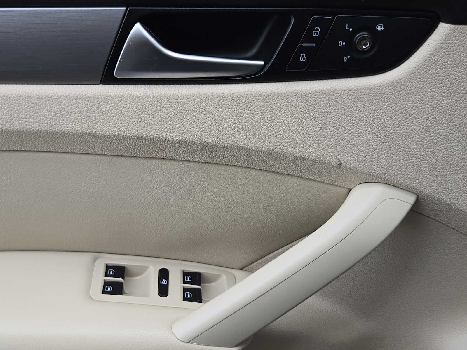 2015 Volkswagen Passat 2.0L TDI SE