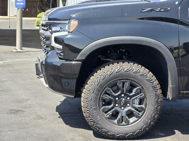 2026 Chevrolet Silverado 1500 ZR2 - Photo 5