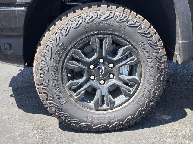 2026 Chevrolet Silverado 1500 ZR2 - Photo 7