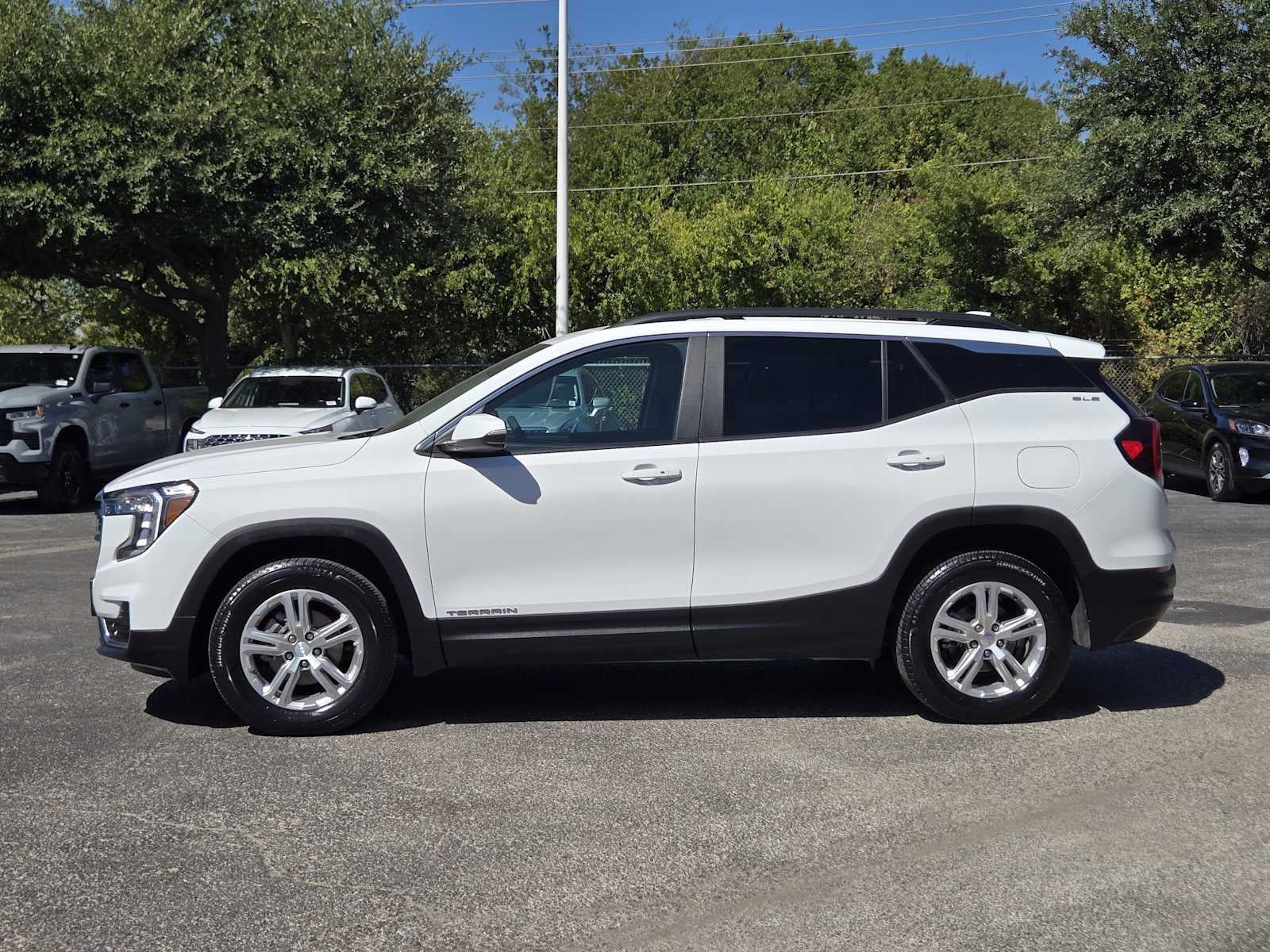 2024 GMC Terrain SLE