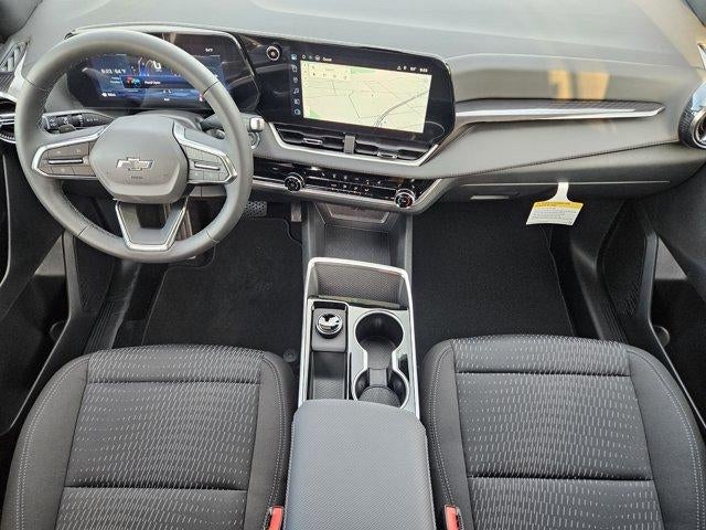 2027 Chevrolet Equinox LT - Photo 18