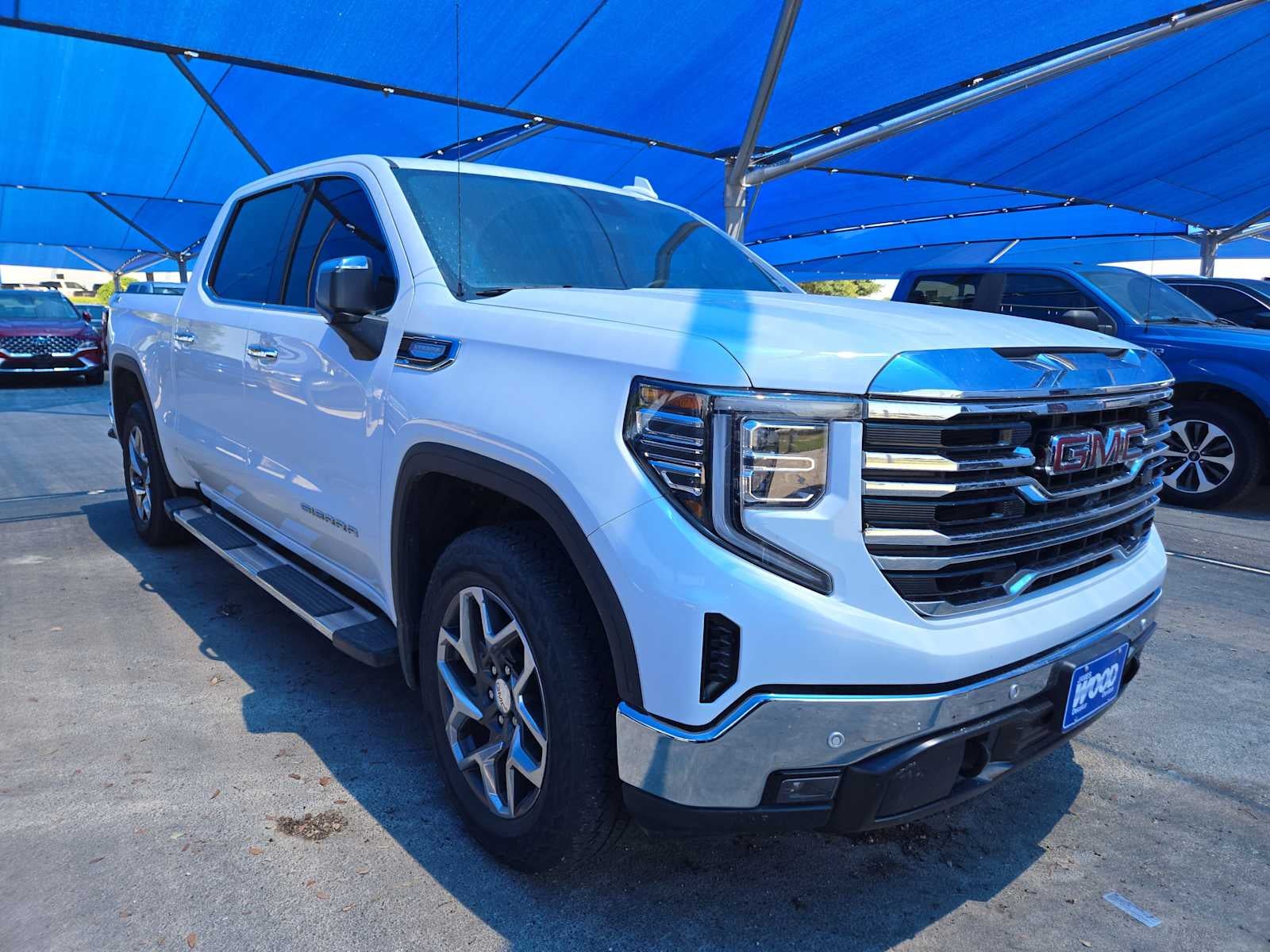 2024 GMC Sierra 1500 SLT