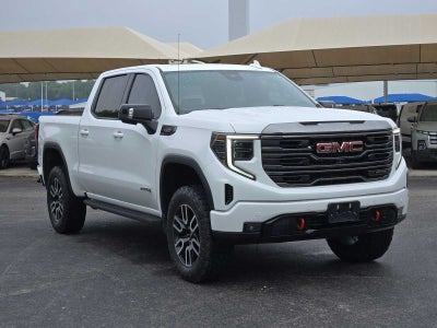 2023 GMC Sierra 1500 AT4